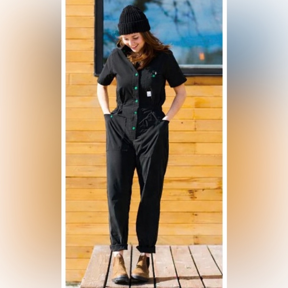 Topo Designs coveralls- Navy blue with teal buttons
Size- L